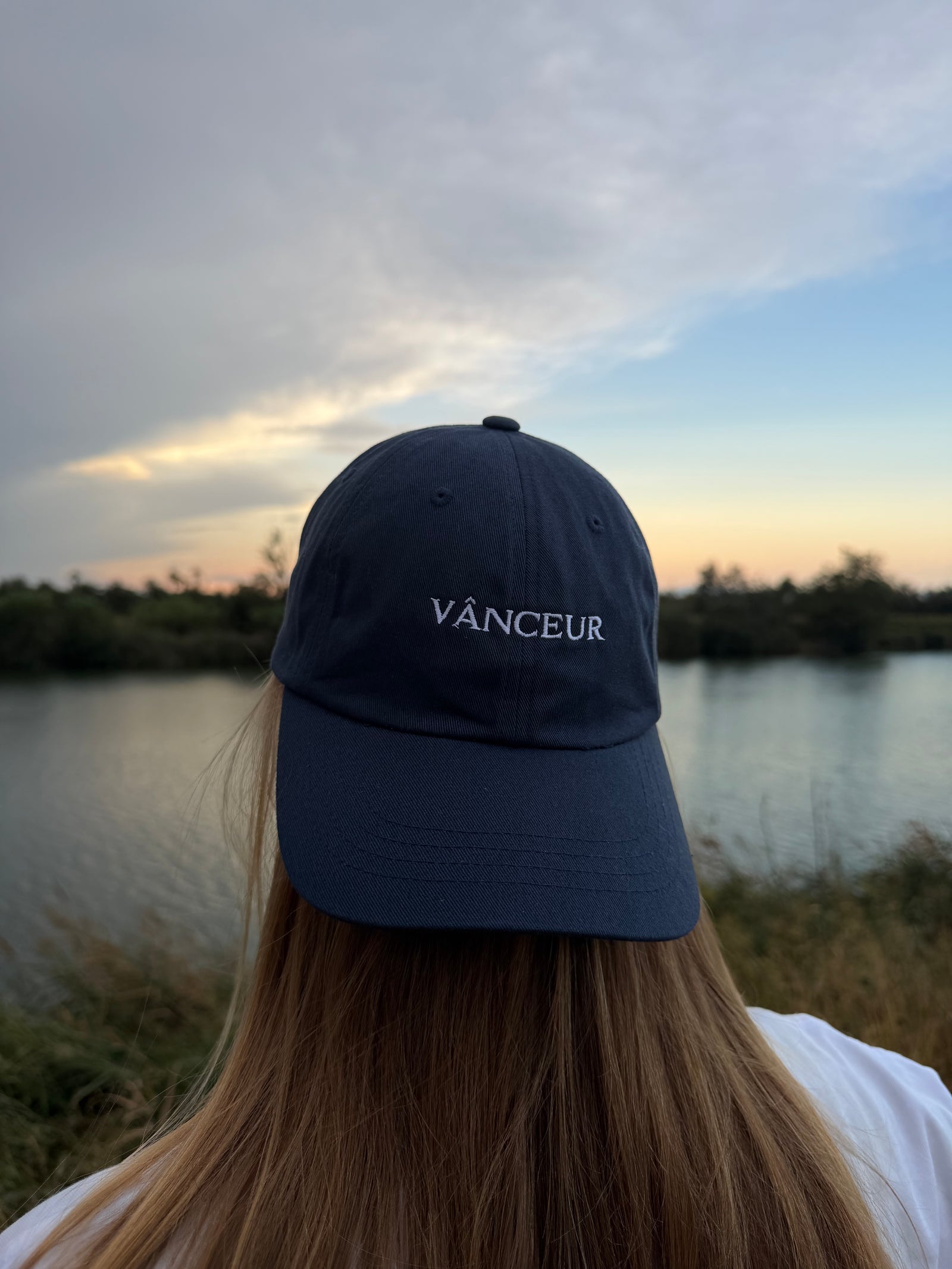 Navy hover